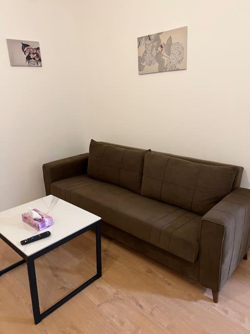 אילינג 004- Brand New 1 Bedroom Apartment F1 מראה חיצוני תמונה